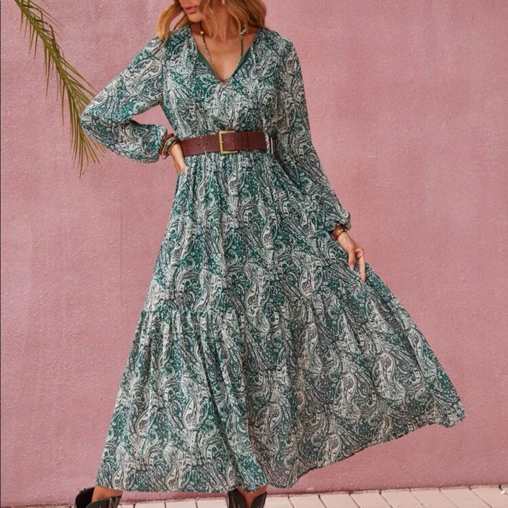 Beautifully Bohemian style paisley green/silver dress - Picture 1 of 2